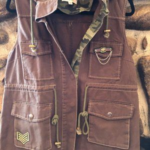 💜 Women's Military Camo Vest (Large)